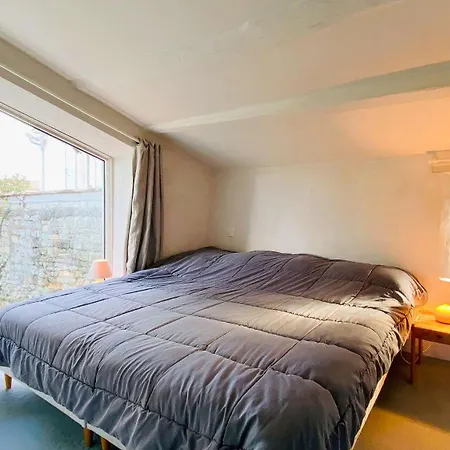 Spacieuse Dans Le Centre Du Village à Proximité De La Et Du Port Villa